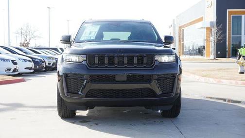 2026 Jeep Grand Cherokee Altitude