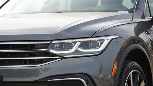 2022 Volkswagen Tiguan 2.0T SEL R-Line 4MOTION