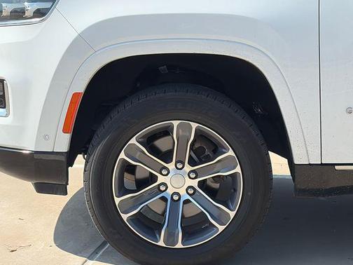 Bright White Clearcoat 2023 Jeep Grand Wagoneer Base