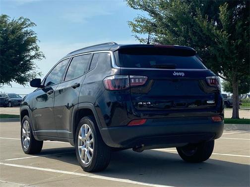2023 Jeep Compass Latitude Lux