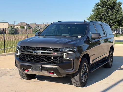 Graywood Metallic 2021 Chevrolet Suburban 4WD Z71
