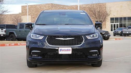 2026 Chrysler Pacifica L