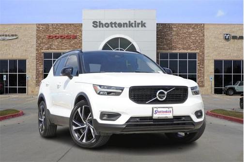 2021 Volvo XC40 T5 R-Design