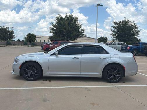 Silver Mist Clearcoat 2022 Chrysler 300 Touring