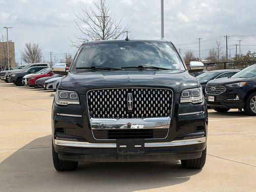 2023 Lincoln Navigator Black Label