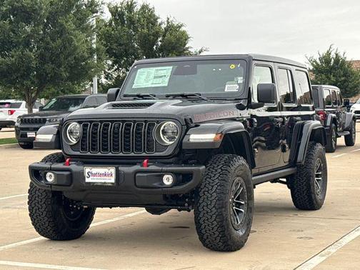Black Clearcoat 2026 Jeep Wrangler Rubicon