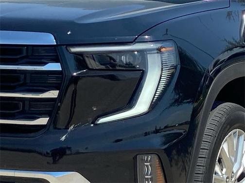 2024 GMC Acadia FWD Elevation