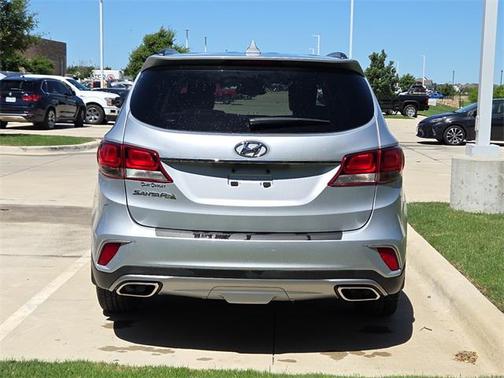 2017 Hyundai SANTA FE SE