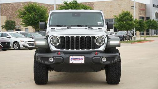 Silver Zynith Clearcoat 2024 Jeep Wrangler Rubicon