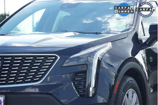 2022 Cadillac XT4 Premium Luxury
