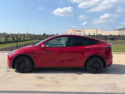 Red Multi-Coat 2022 Tesla Model Y Long Range Dual Motor All-Wheel Drive