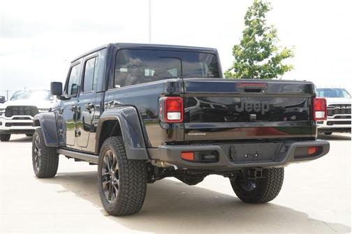 2025 Jeep Gladiator Nighthawk