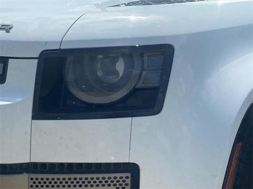 2024 Land Rover Defender 90 P400 X-Dynamic SE