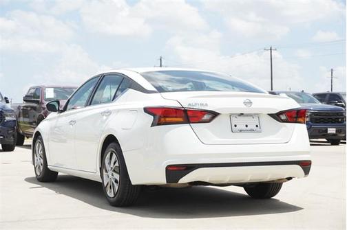 2022 Nissan Altima S FWD