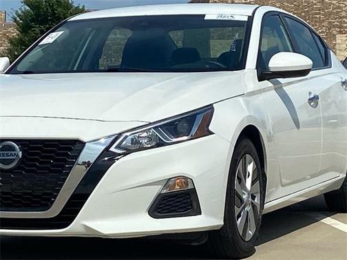 2022 Nissan Altima S FWD
