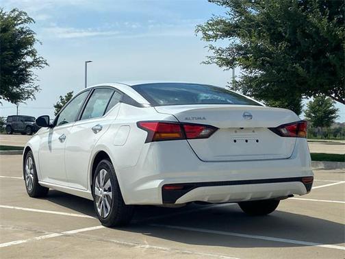 2022 Nissan Altima S FWD