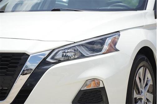 2022 Nissan Altima S FWD