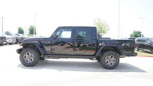 Black Clearcoat 2026 Jeep Gladiator Mojave X 4x4