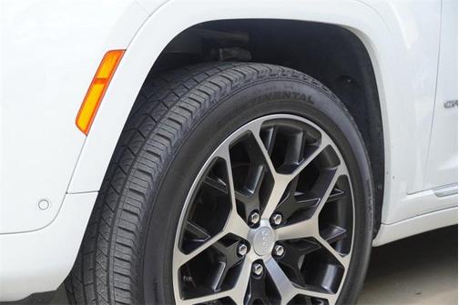 2025 Jeep Grand Cherokee Summit
