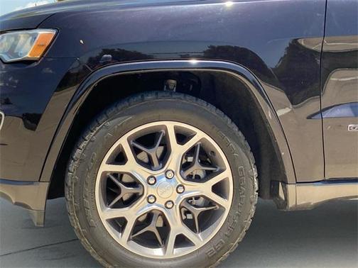 2018 Jeep Grand Cherokee Sterling Edition