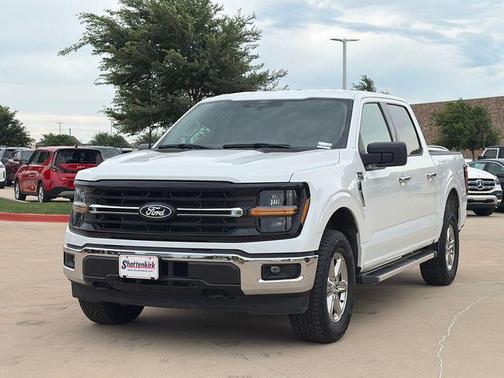 Oxford White 2025 Ford F-150 XLT