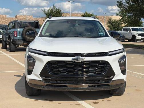 Summit White 2025 Chevrolet Trax FWD ACTIV