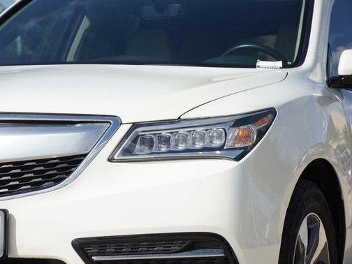 White Diamond Pearl 2016 Acura MDX SH-AWD