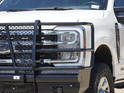Star White Metallic Tri-Coat 2024 Ford F-250 King Ranch