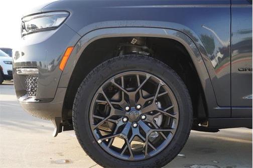 2025 Jeep Grand Cherokee L Summit Reserve