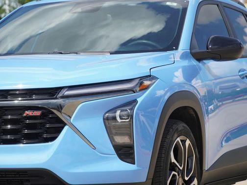 Fountain Blue 2024 Chevrolet Trax FWD 2RS