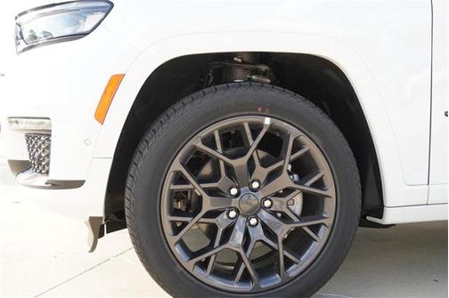 2025 Jeep Grand Cherokee L Summit Reserve