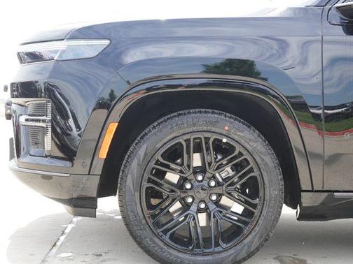 High Gloss Black 2026 Jeep Grand Wagoneer Limited Reserve 4x4
