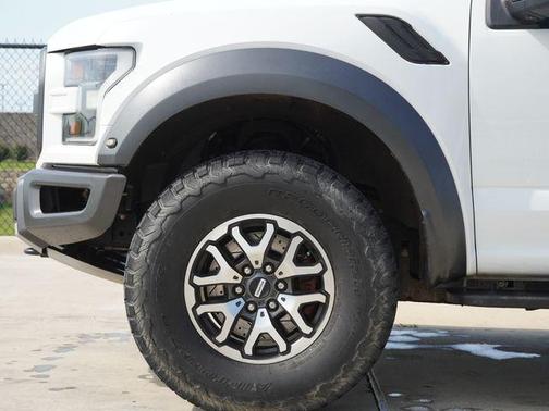 Oxford White 2019 Ford F-150 Raptor