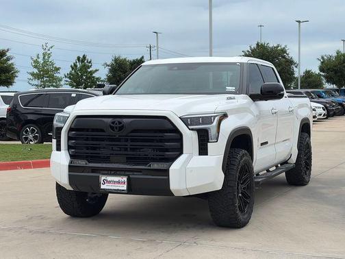 Ice 2026 Toyota Tundra Hybrid Limited