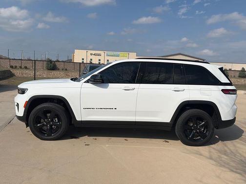 2023 Jeep Grand Cherokee Altitude