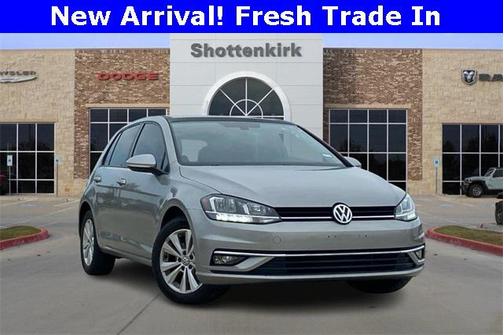 2018 Volkswagen Golf TSI SE