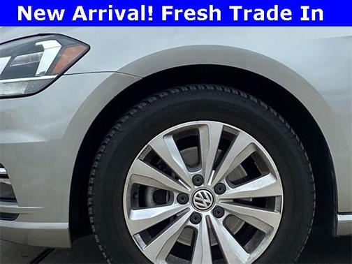 2018 Volkswagen Golf TSI SE