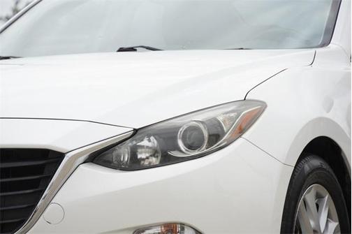 2016 Mazda Mazda3 i Sport