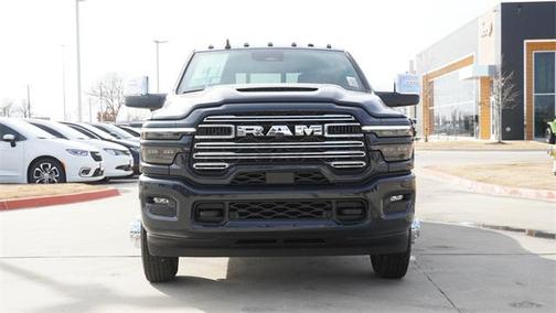 2026 RAM 3500 Laramie Crew Cab 4x4 8' Box