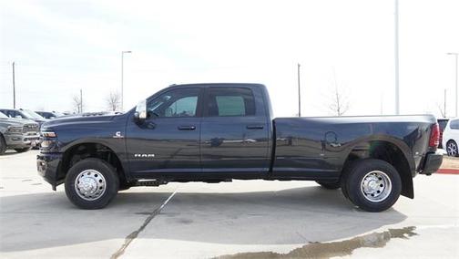 2026 RAM 3500 Laramie Crew Cab 4x4 8' Box