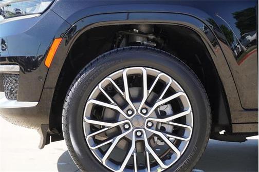 2025 Jeep Grand Cherokee L Summit Reserve