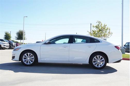 2022 Chevrolet Malibu FWD LT