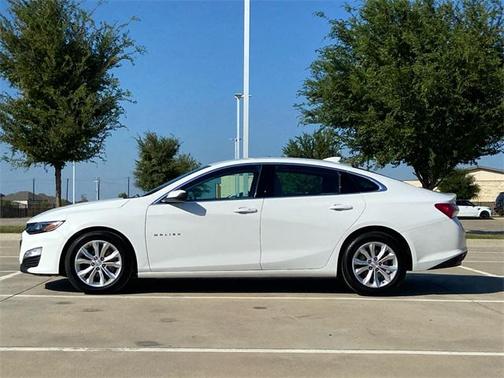 2022 Chevrolet Malibu FWD LT