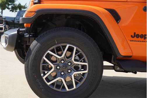 2025 Jeep Wrangler 4-Door Sahara 4x4
