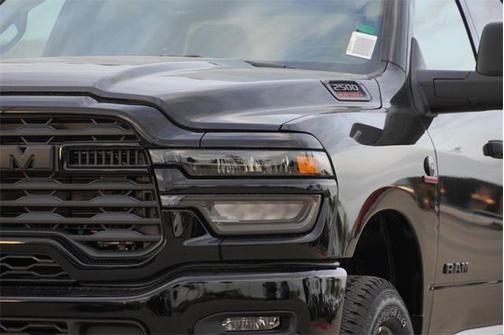 2025 RAM 2500 Lone Star Crew Cab 4x4 6'4' Box