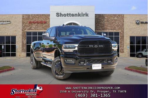 Diamond Black Crystal Pearlcoat 2024 RAM 3500 Laramie Crew Cab 4x4 8' Box