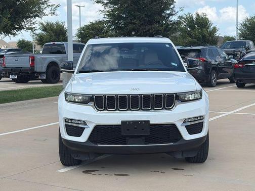 Bright White Clearcoat 2025 Jeep Grand Cherokee Limited