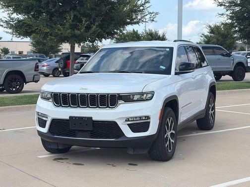 Bright White Clearcoat 2025 Jeep Grand Cherokee Limited