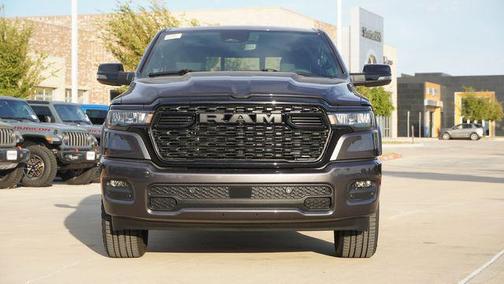 Granite Crystal Metallic Clearcoat 2026 RAM 1500 Big Horn/Lone Star