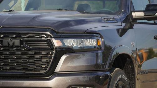 Granite Crystal Metallic Clearcoat 2026 RAM 1500 Big Horn/Lone Star